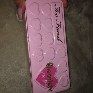 Too Faced chocolate bon bon palette